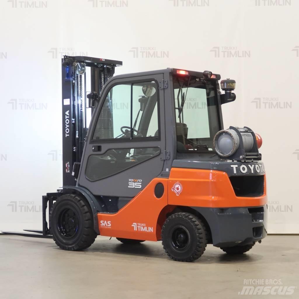 Toyota 02-8FGJF35 Gázüzemű targoncák
