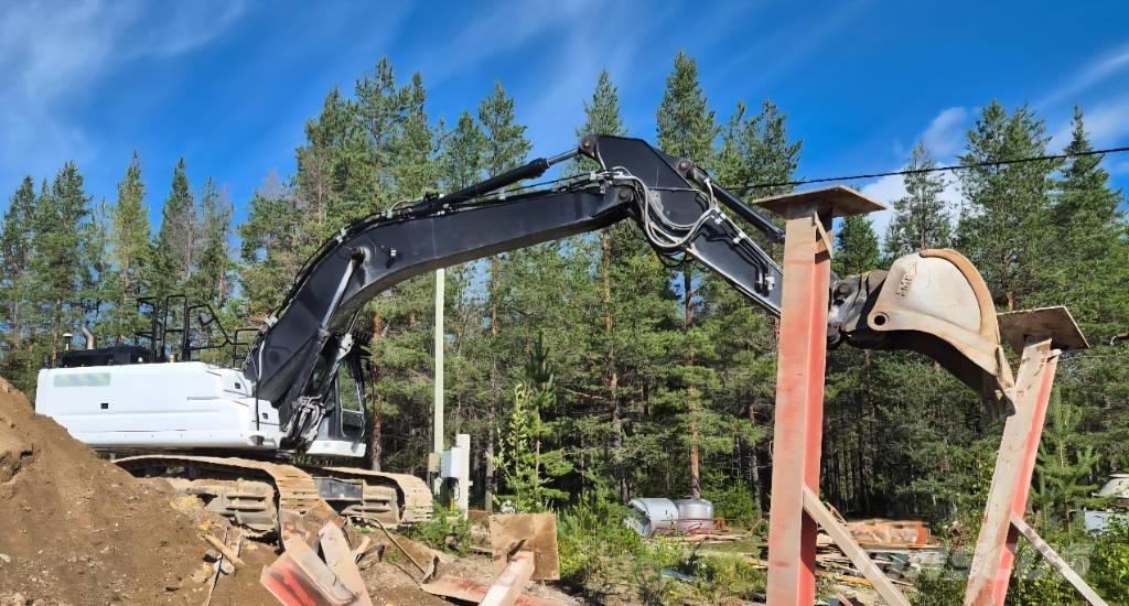 Hidromek HMK 300 LC Lánctalpas kotrók