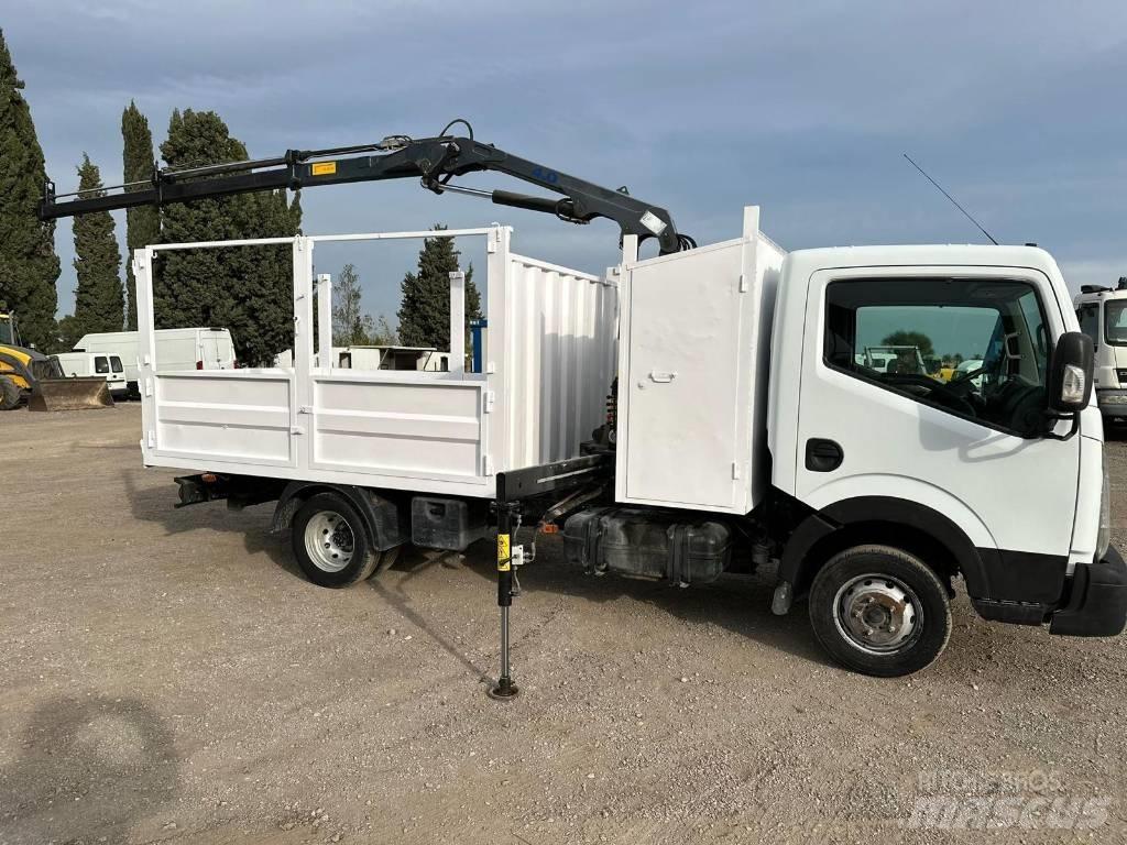 Nissan NT 400 Darus teherautók