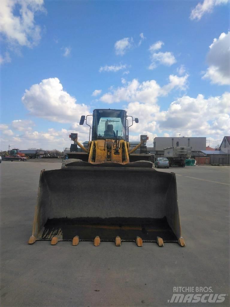Komatsu WA380-3H Gumikerekes homlokrakodók