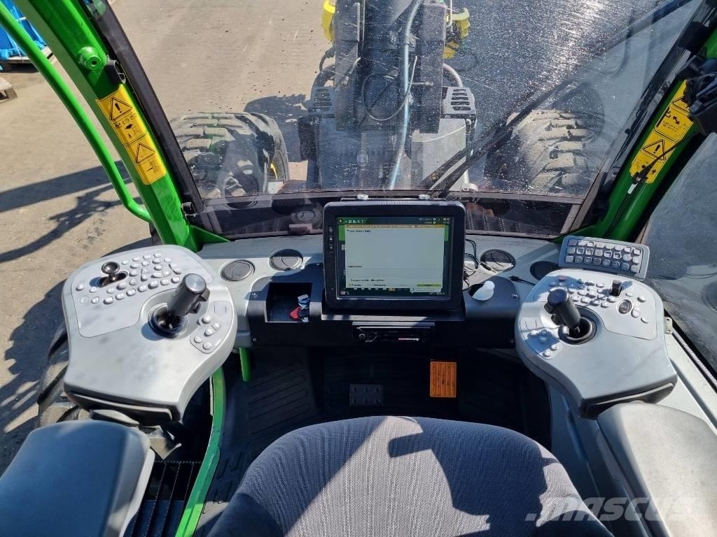 John Deere 1470 G Betakarítók