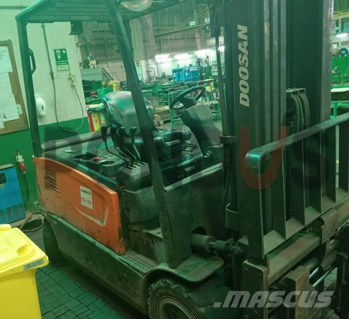 Doosan B22 Elektromos targoncák