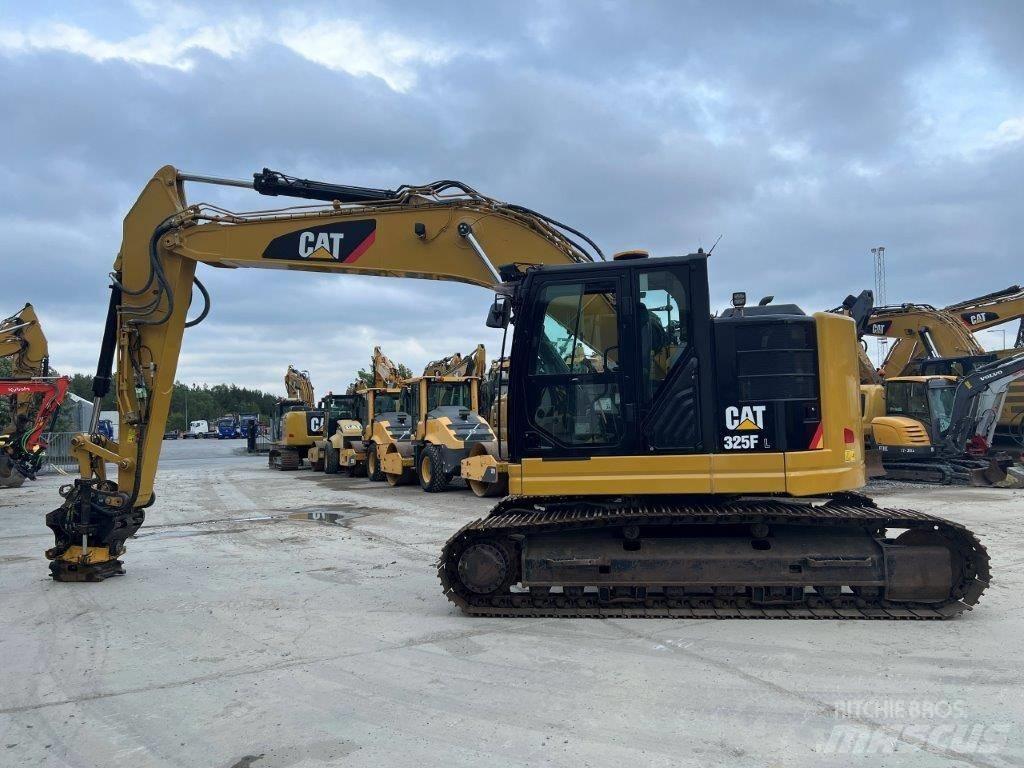 CAT 325FL CR Lánctalpas kotrók