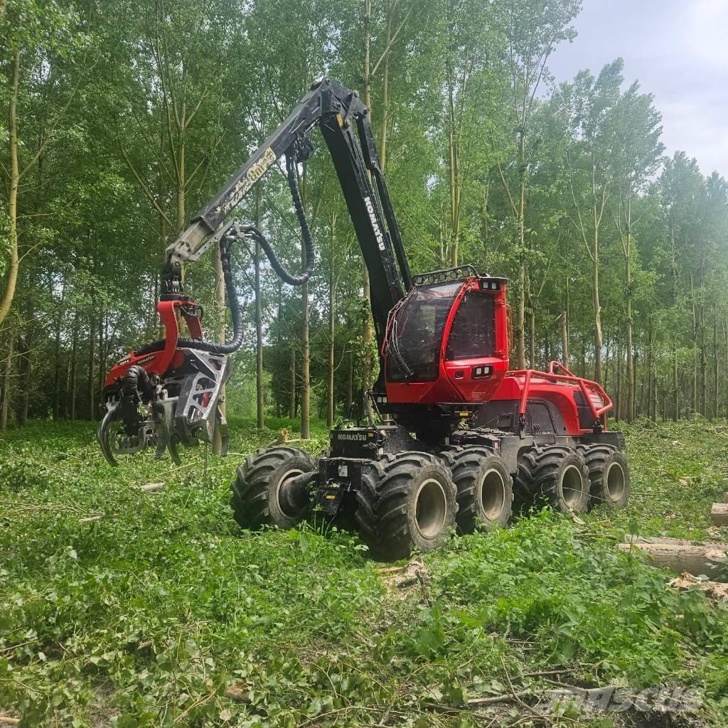 Komatsu 931 XC Betakarítók