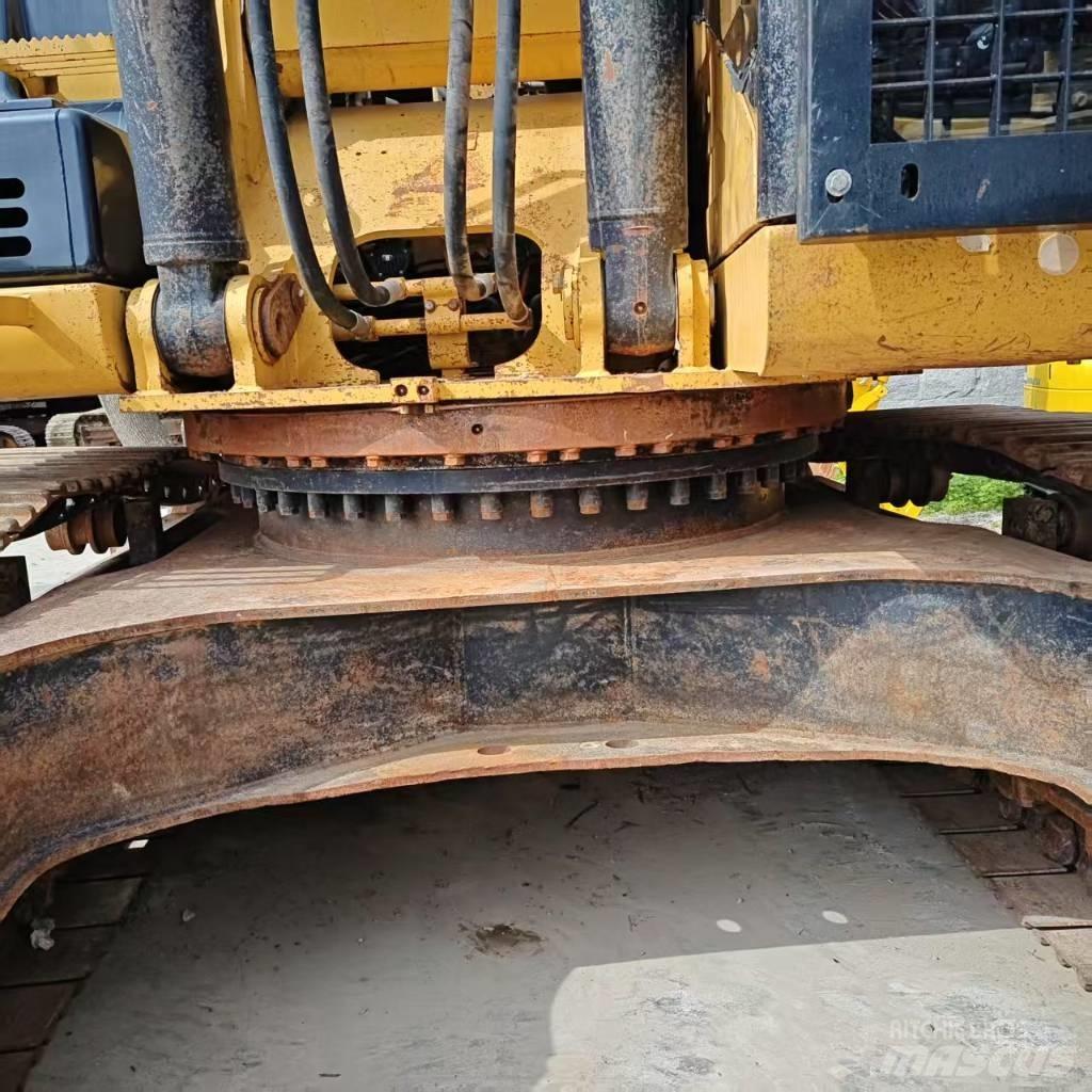 CAT 336 D2 Lánctalpas kotrók