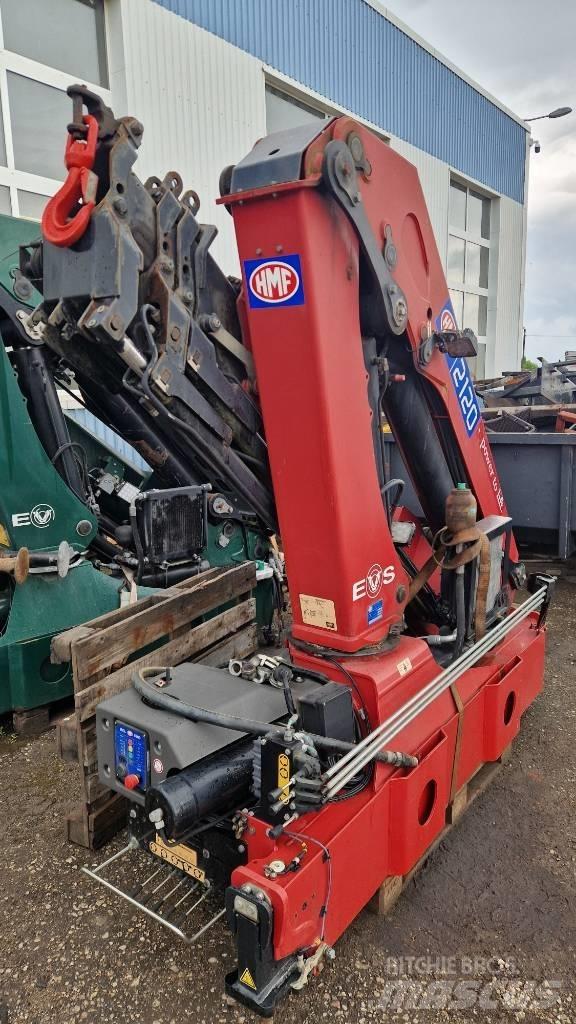 HMF 2120K4  700 hours Rakodó daruk
