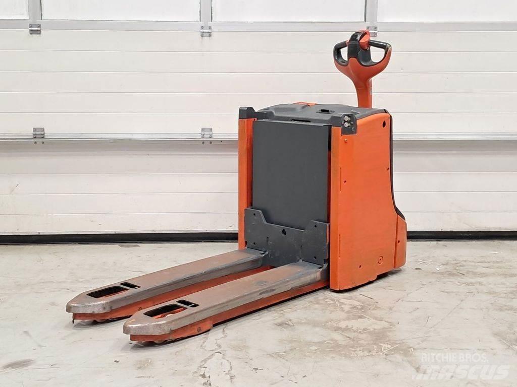 Linde T16L Alacsony emelőkocsi