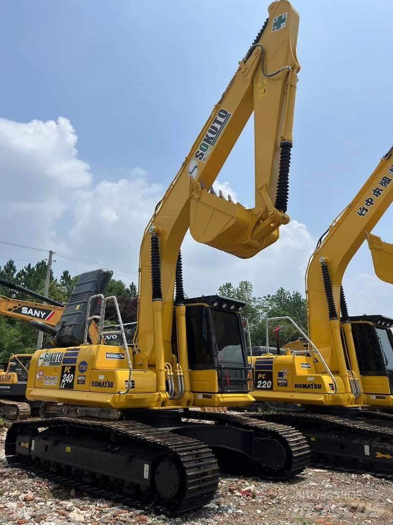 Komatsu PC 240-8 Lánctalpas kotrók