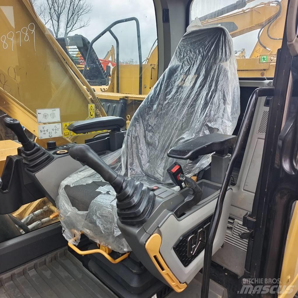 CAT 320GC Lánctalpas kotrók