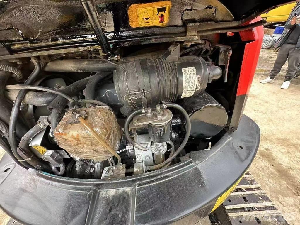 Kubota U-35 Mini kotrók < 7t