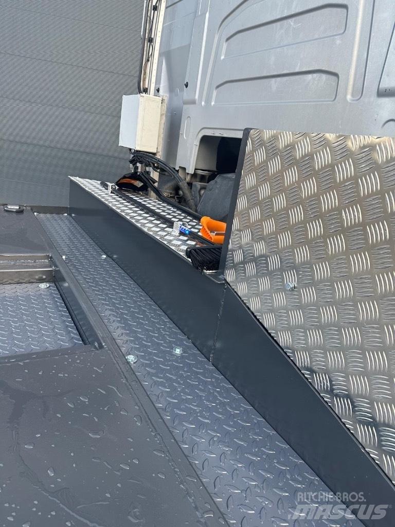 Volvo FH16 750 erdészeti gépszállító teherautók