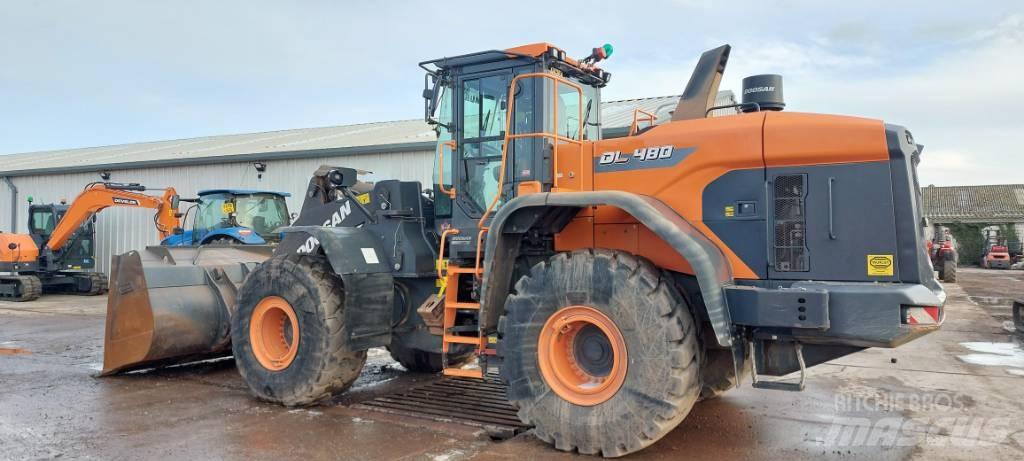 Doosan DL 480-7 Gumikerekes kotrók