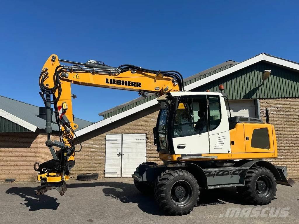 Liebherr A916 Gumikerekes kotrók