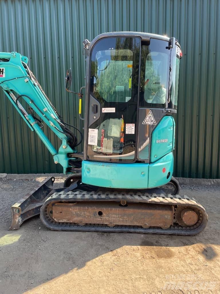 Kobelco SK 28 Mini kotrók < 7t