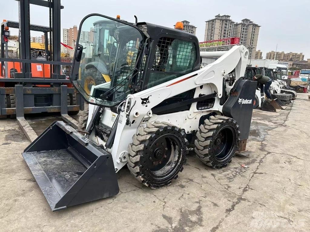 Bobcat S 750 Kompaktrakodók