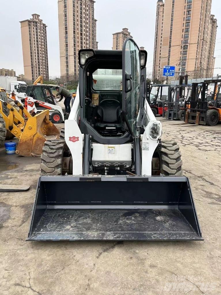 Bobcat S 750 Kompaktrakodók