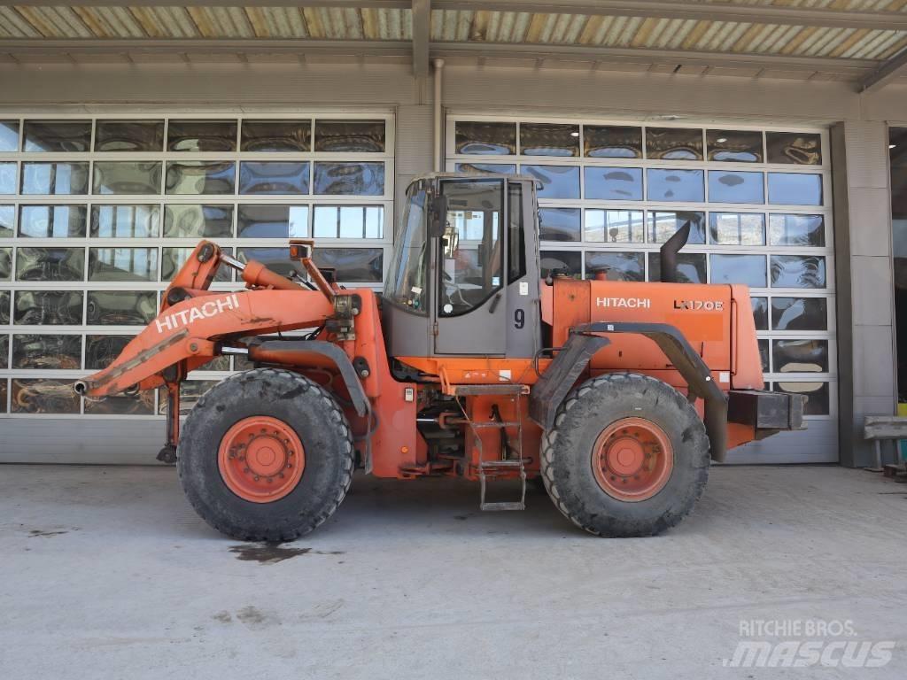 Hitachi LX 170 E Gumikerekes homlokrakodók