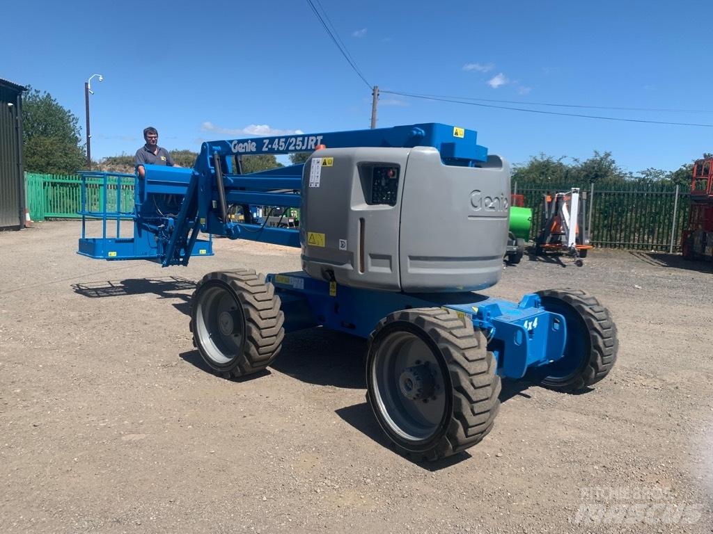 Genie Z 45/25 J RT Karos emelők