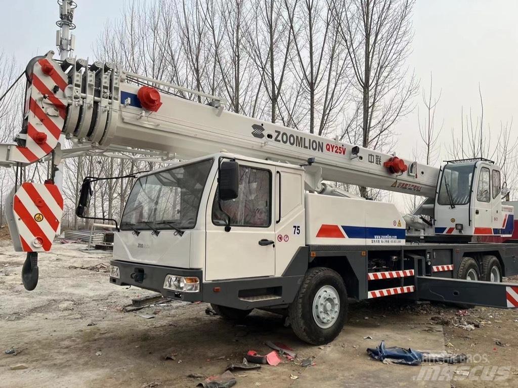 Zoomlion QY25V Terepdaruk