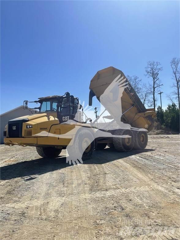 CAT 745 Csuklósdömperek