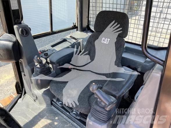 CAT D5K2 LGP lánctalpas dózerek