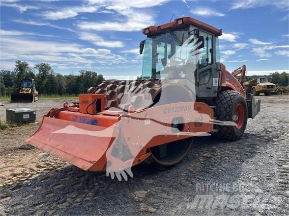 XCMG CV123PDU Egydobos hengerek