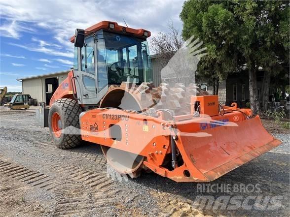 XCMG CV123PDU Egydobos hengerek