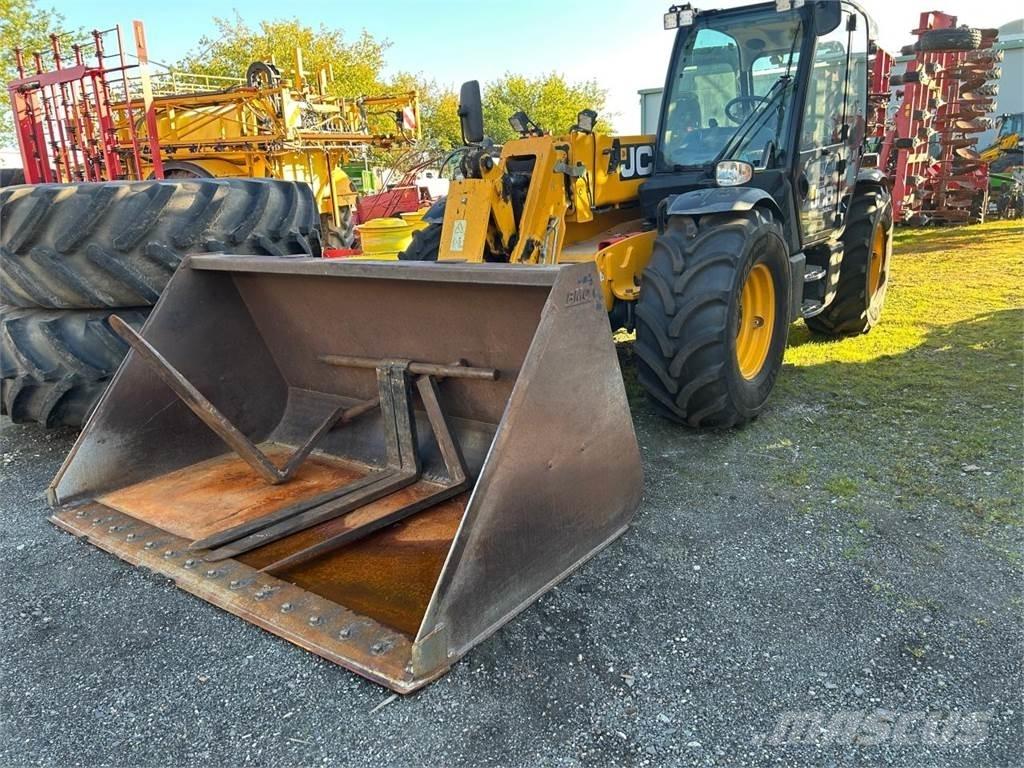 JCB 541-70 AGRIPRO Teleszkópos emelők