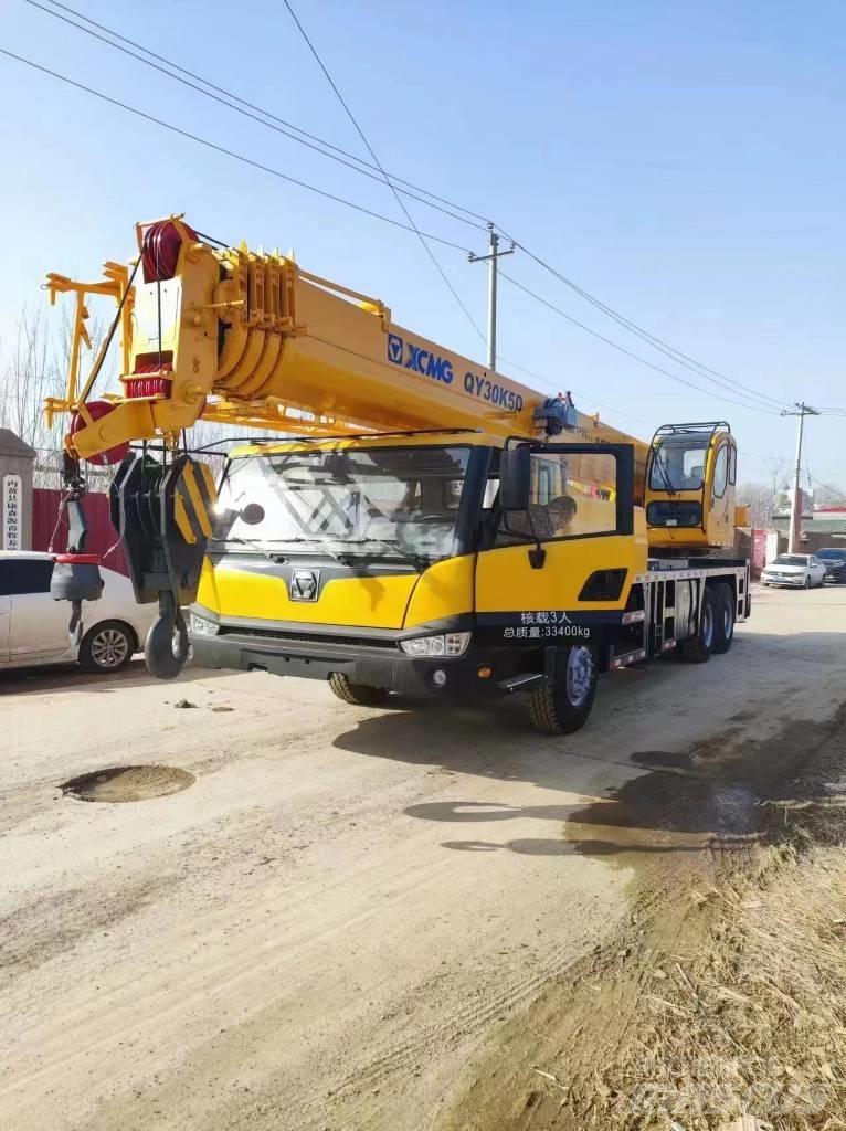 XCMG QY30T Terepdaruk
