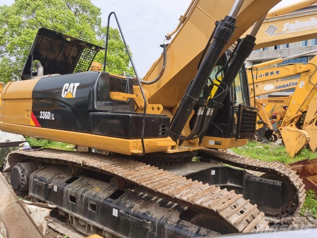 CAT 336 D2 Lánctalpas kotrók