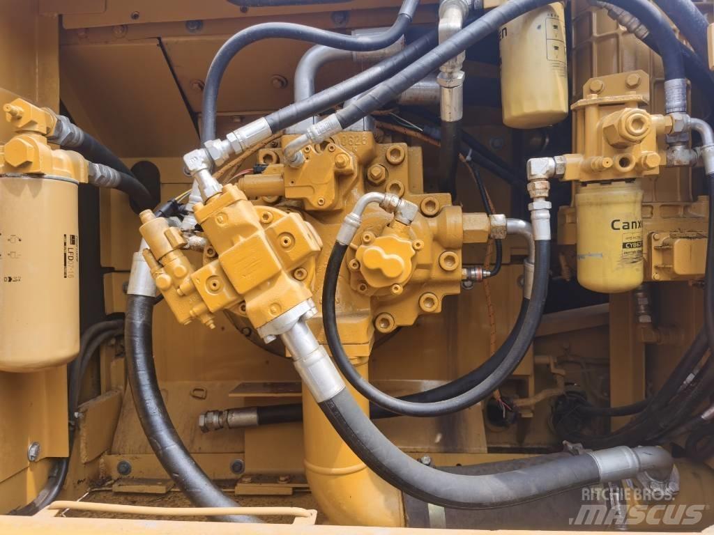 CAT 336 D2 Lánctalpas kotrók