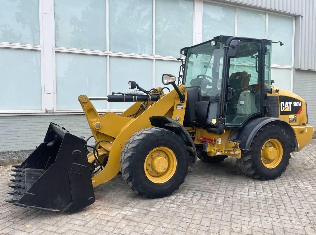 CAT 906 M   2018 Gumikerekes homlokrakodók