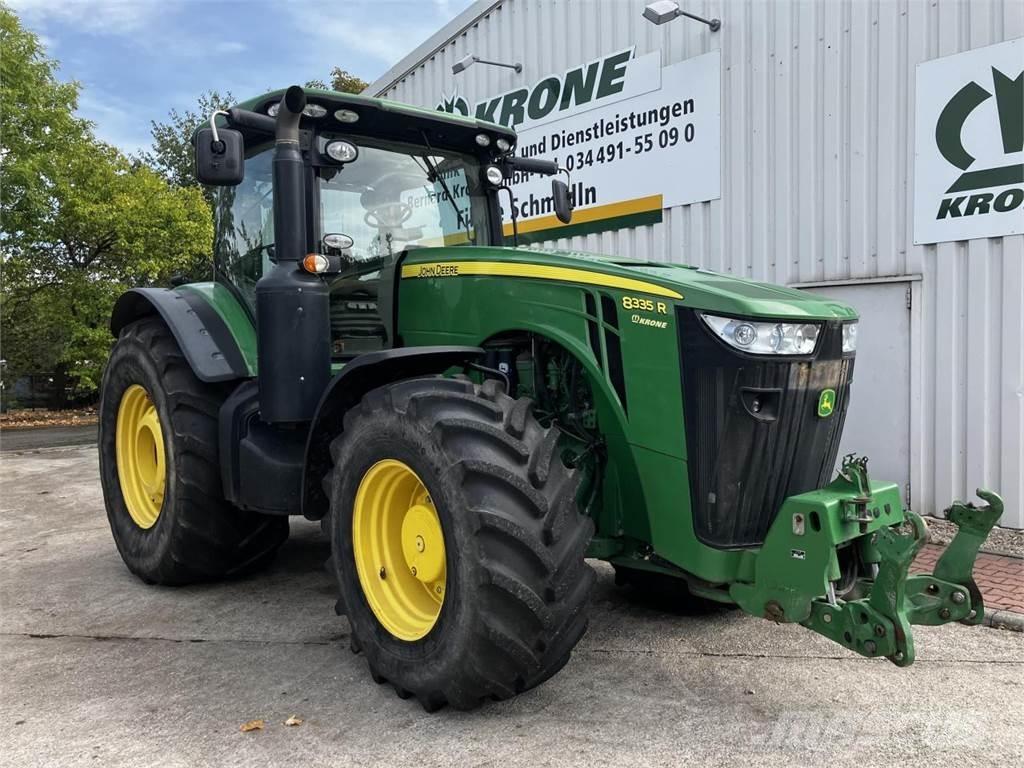 John Deere 8335R Traktorok