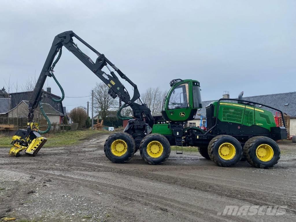John Deere 1270 G Betakarítók
