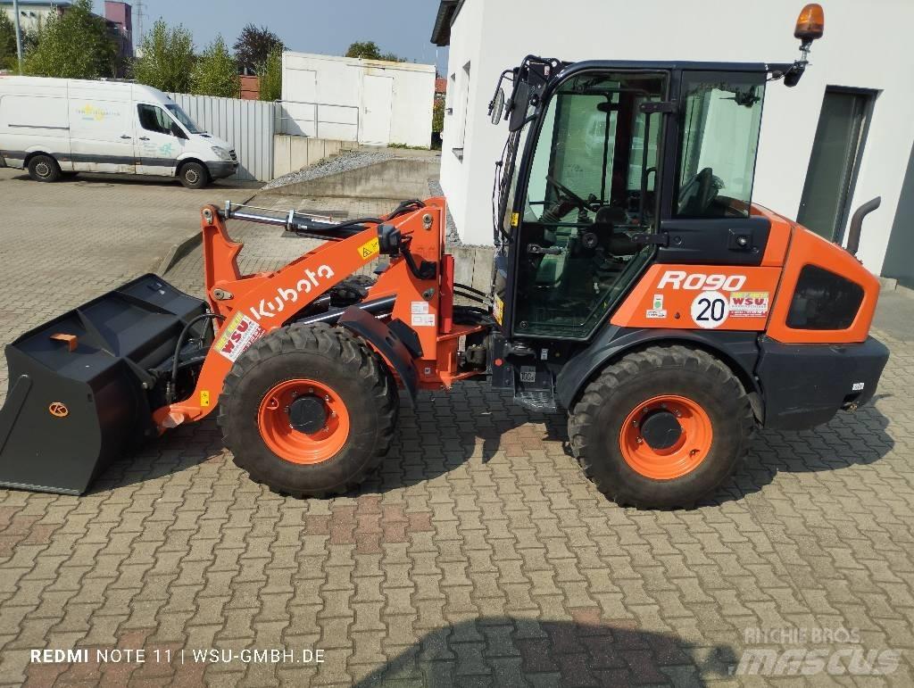 Kubota R090 Gumikerekes homlokrakodók