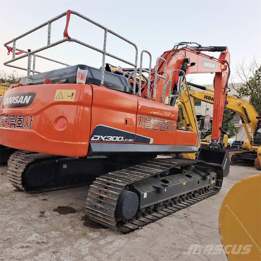 Doosan DX300LC-9C Lánctalpas kotrók
