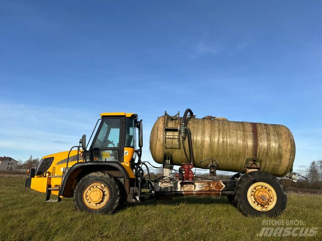 JCB 714 Poranyag tartályos