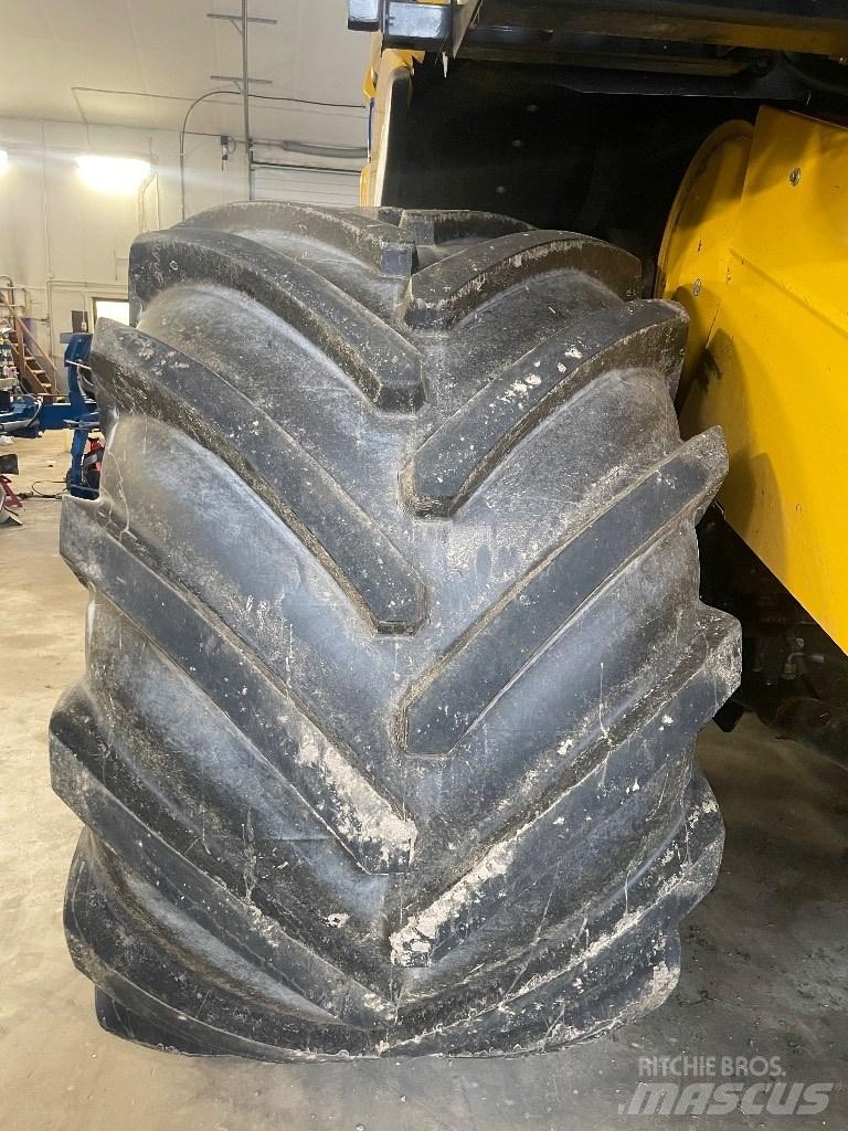 New Holland CX7.80 Kombájnok