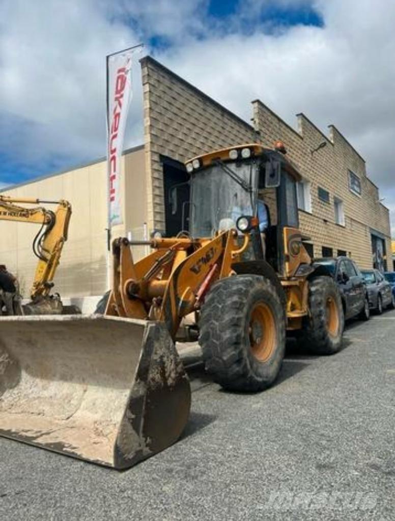 Venieri VF 463 B Gumikerekes homlokrakodók