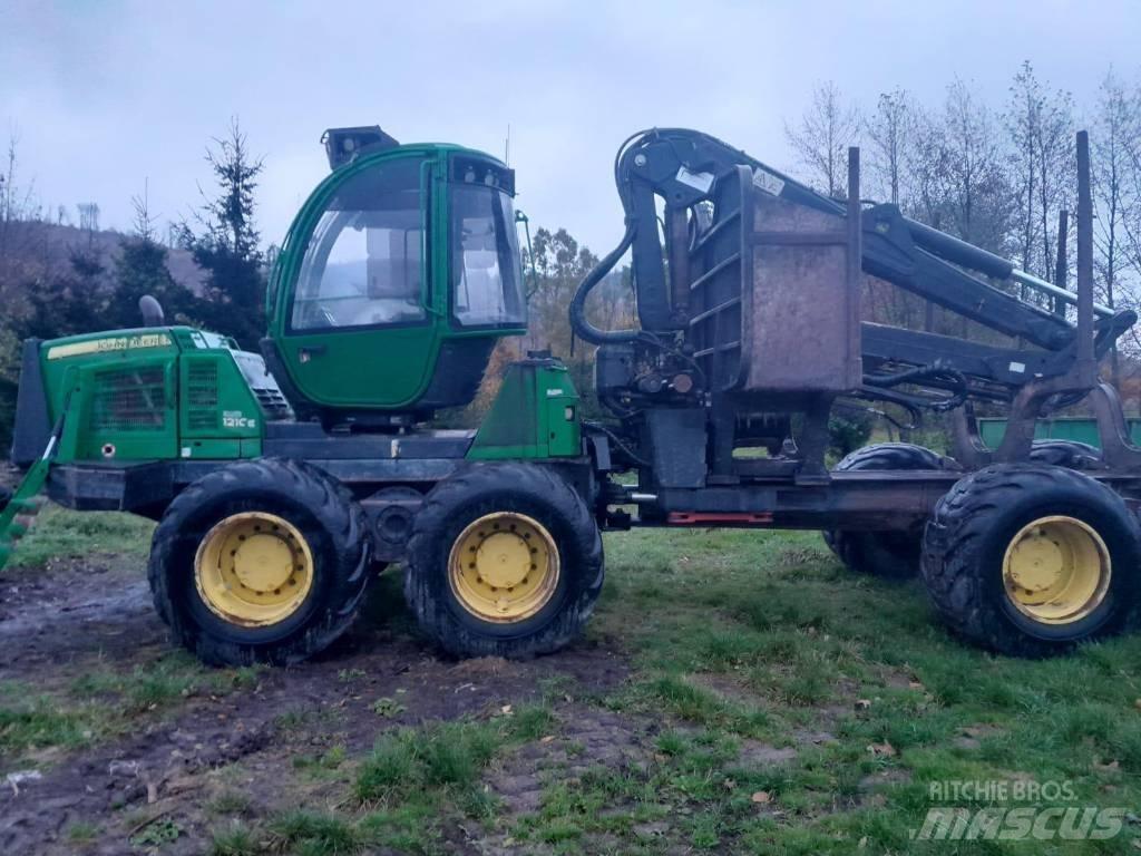 John Deere 1210 E Kihordók