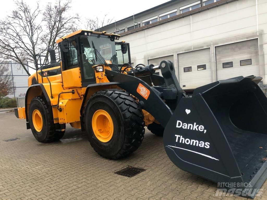 Hyundai HL975ACVT Teleszkópos gumikerekes rakodók