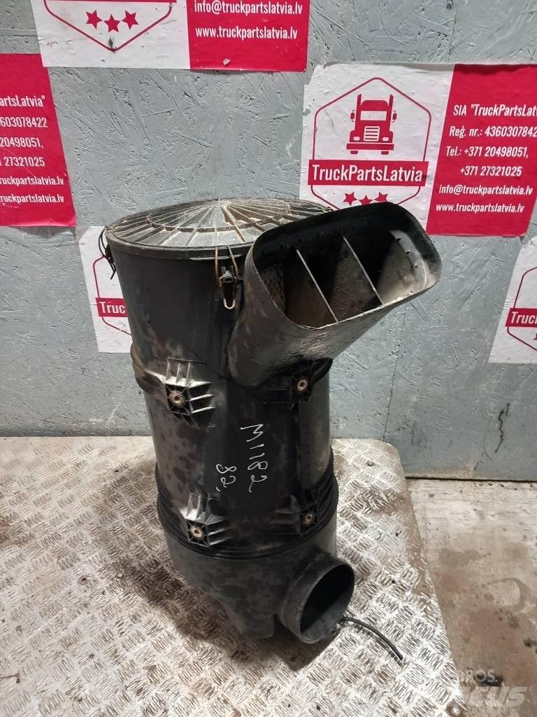 MAN TGX  81084006034 Vezetőfülke és belső tartozékok