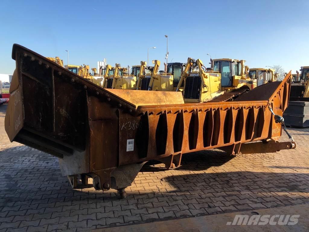 CAT D9U Blade Tolólapok