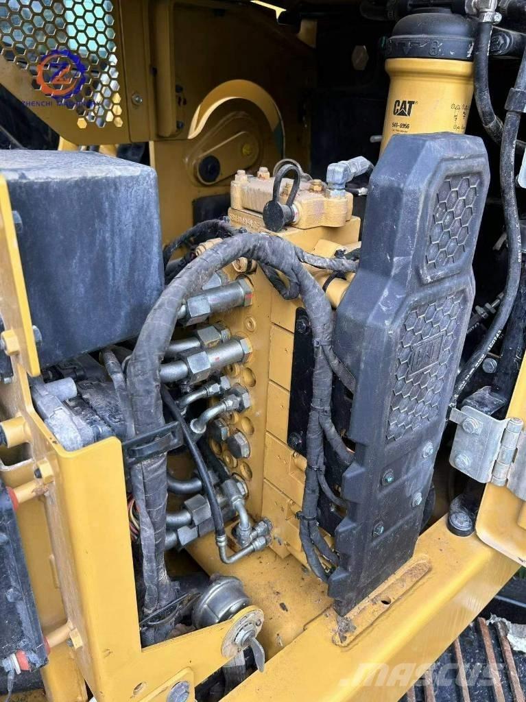 CAT 307.5 Mini kotrók < 7t