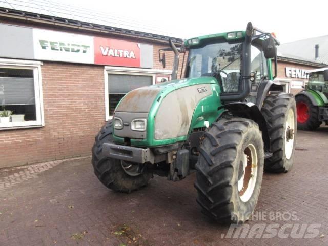 Valtra T190 Traktorok