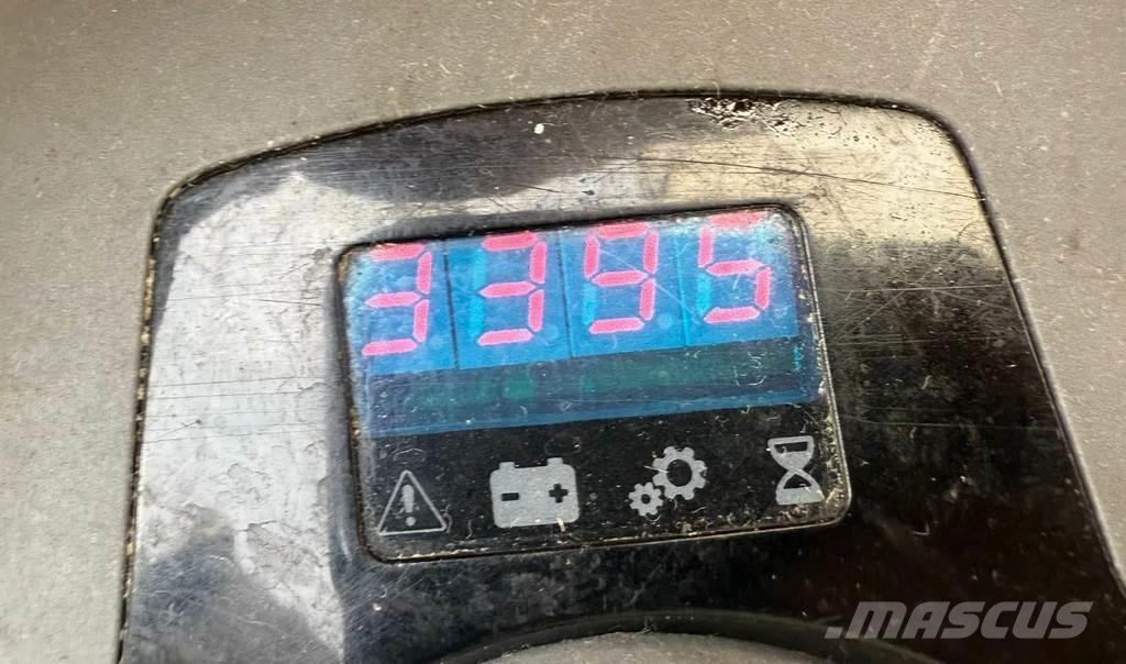 BT SWE200D Gyalogkíséretű targonca