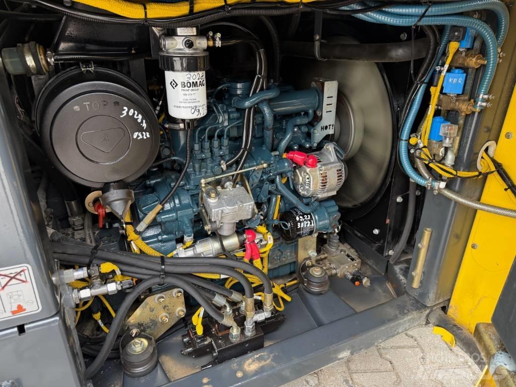 Bomag BW 154 ACP-4 Kombinált hengerek
