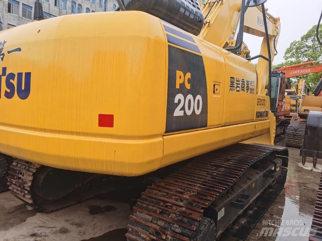 Komatsu PC 200-8 Lánctalpas kotrók