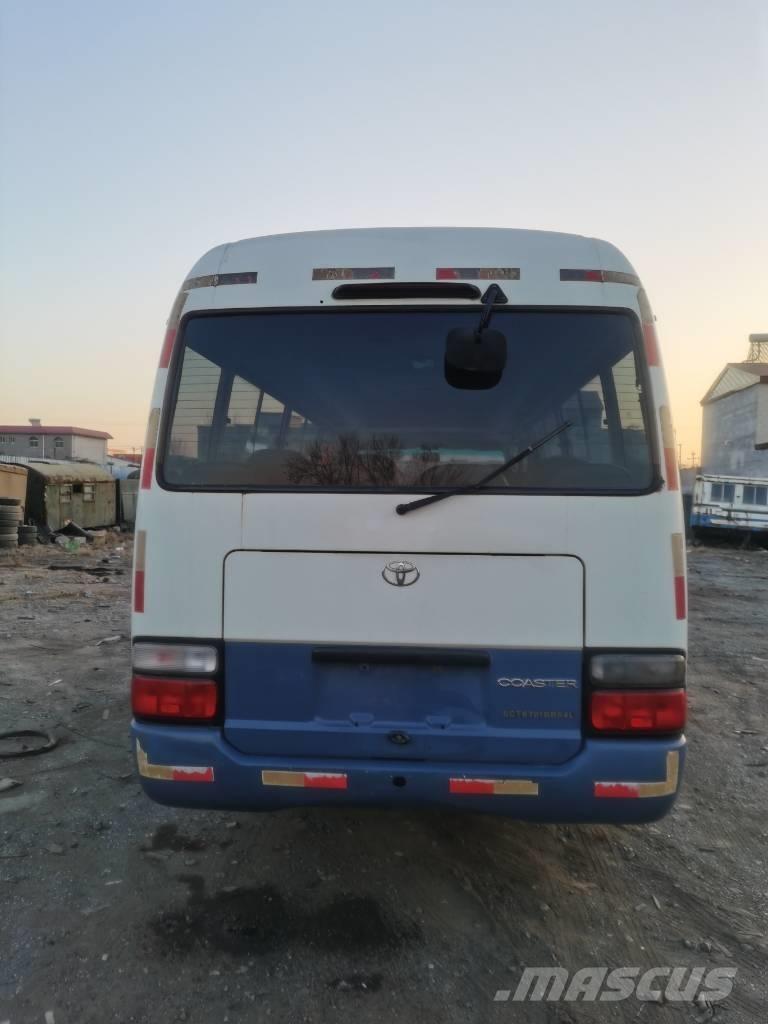 Toyota Coaster Bus Mini buszok