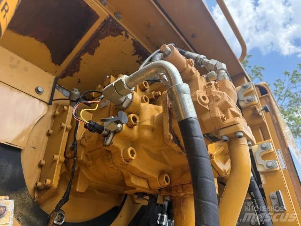 CAT 345DL Lánctalpas kotrók